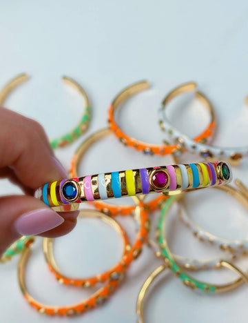 Striped gold bangle bracelet