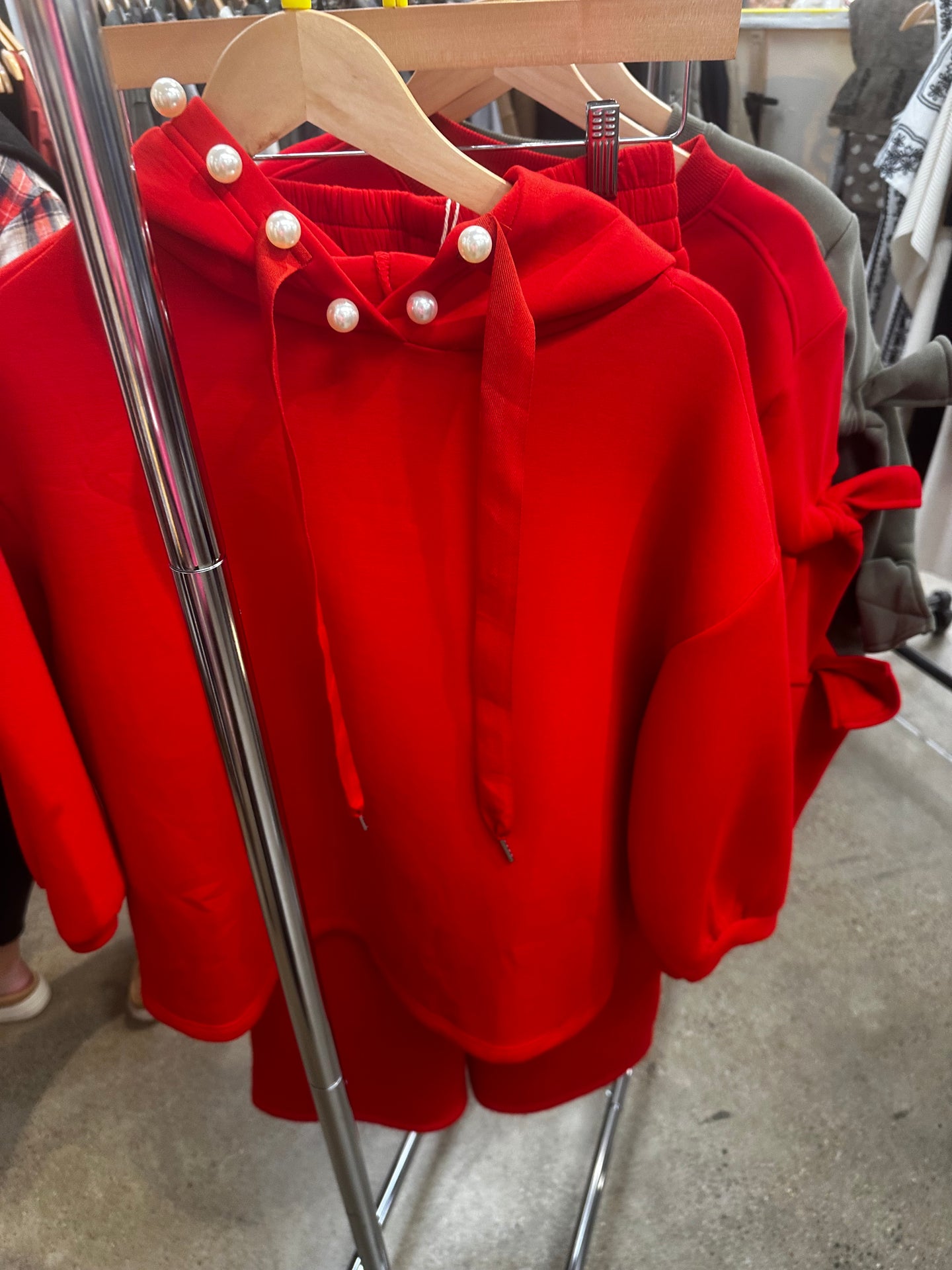 Red Pearl Set (Will Not Separate)