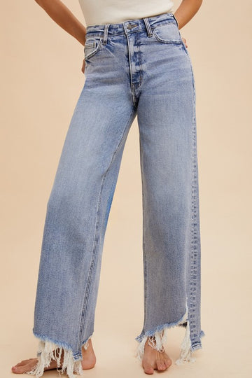 Asymmetrical Distressed jeans