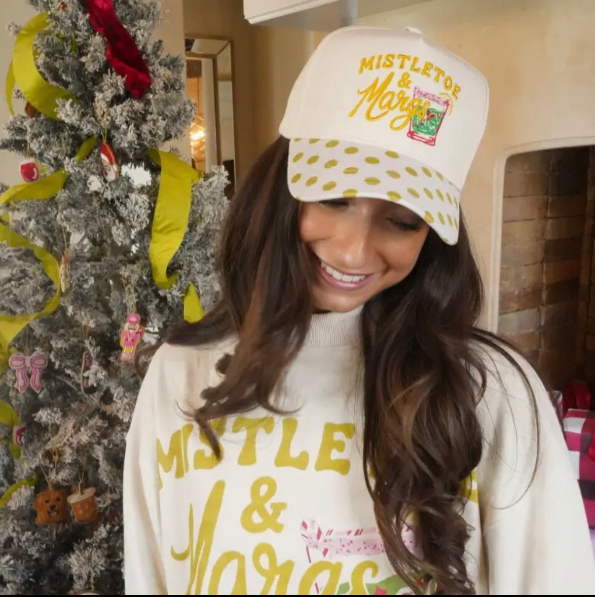 Mistletoe & Margs Pullover