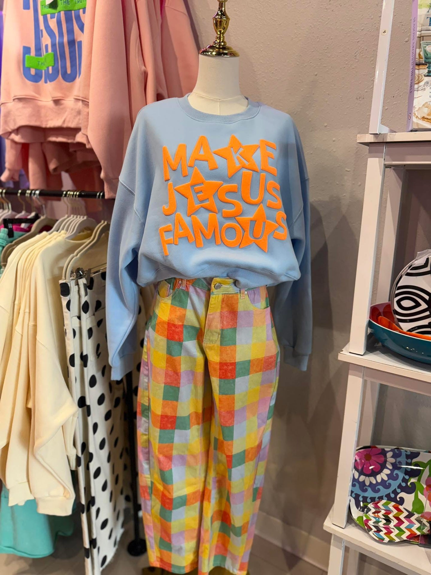 Make Jesus famous pullover