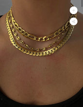 GOLD SHELL NECKLACE PREORDER (middle necklace